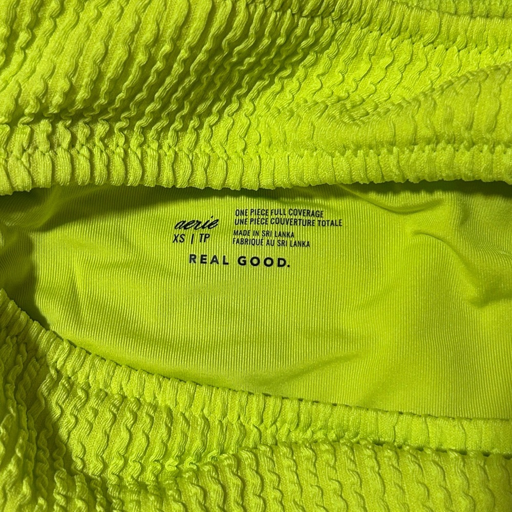 NWOT Aerie Womens XS Yellow/Lime Crinkle Cut Out One Shoulder One Piece Swimsuit - Picture 6 of 6